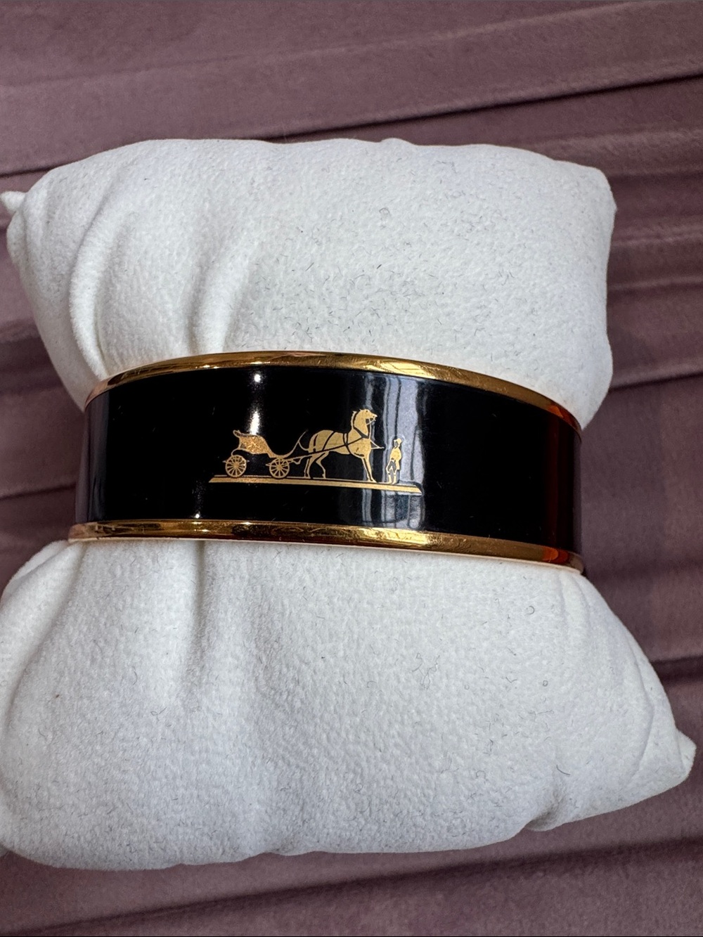 Hermès Enamel Bangle in Dark Brown with Gold Trim - Picture 2 of 6